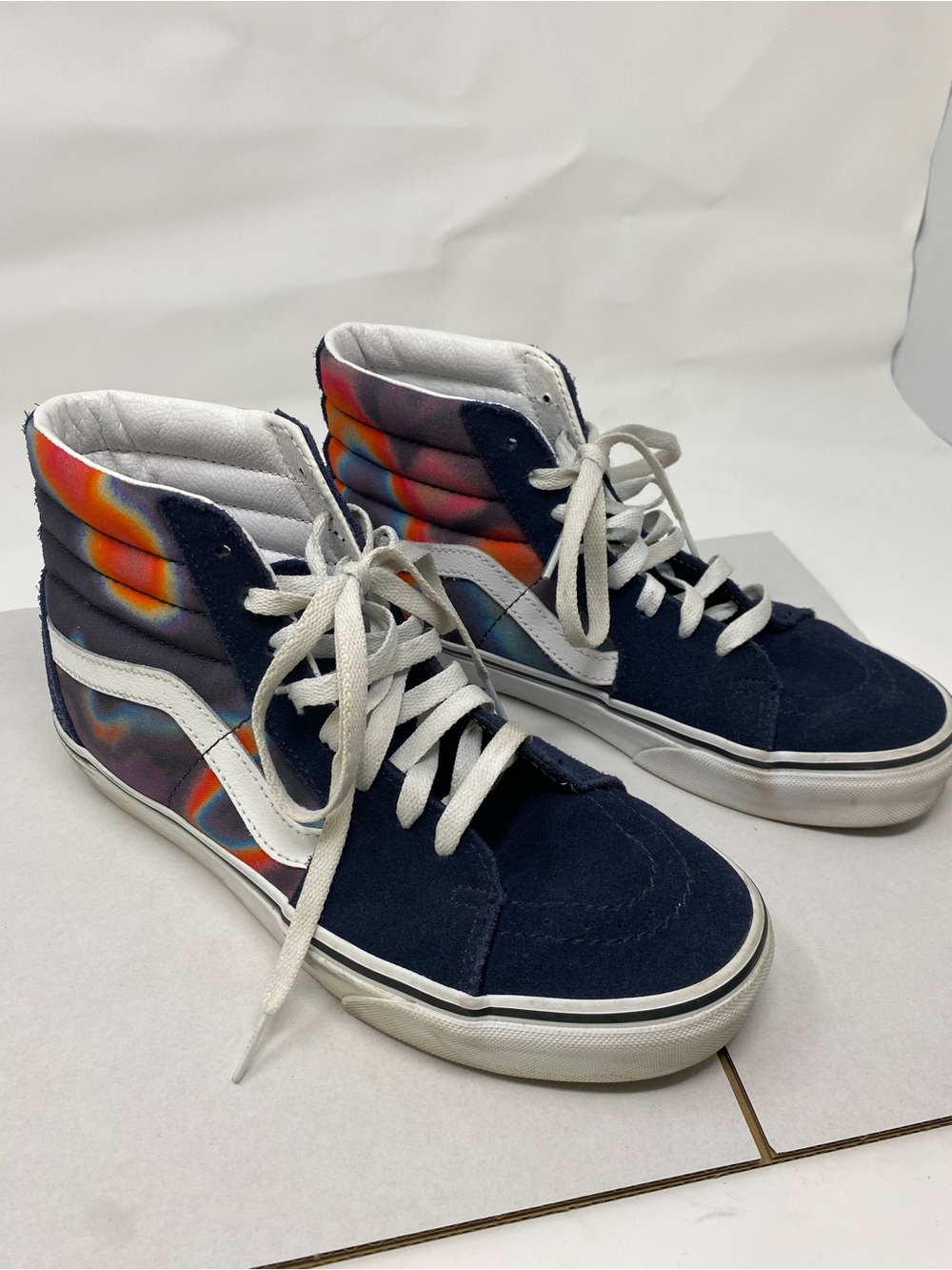 Vans Sk8-Hi Dark Aura high-top Sneakers Women’s Navy Rainbow Size 9